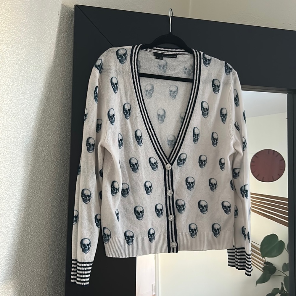 360 CASHMERE SWEATER